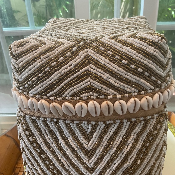 Beautiful Large Beaded Offering Basket With Cover - Picture 8 of 9